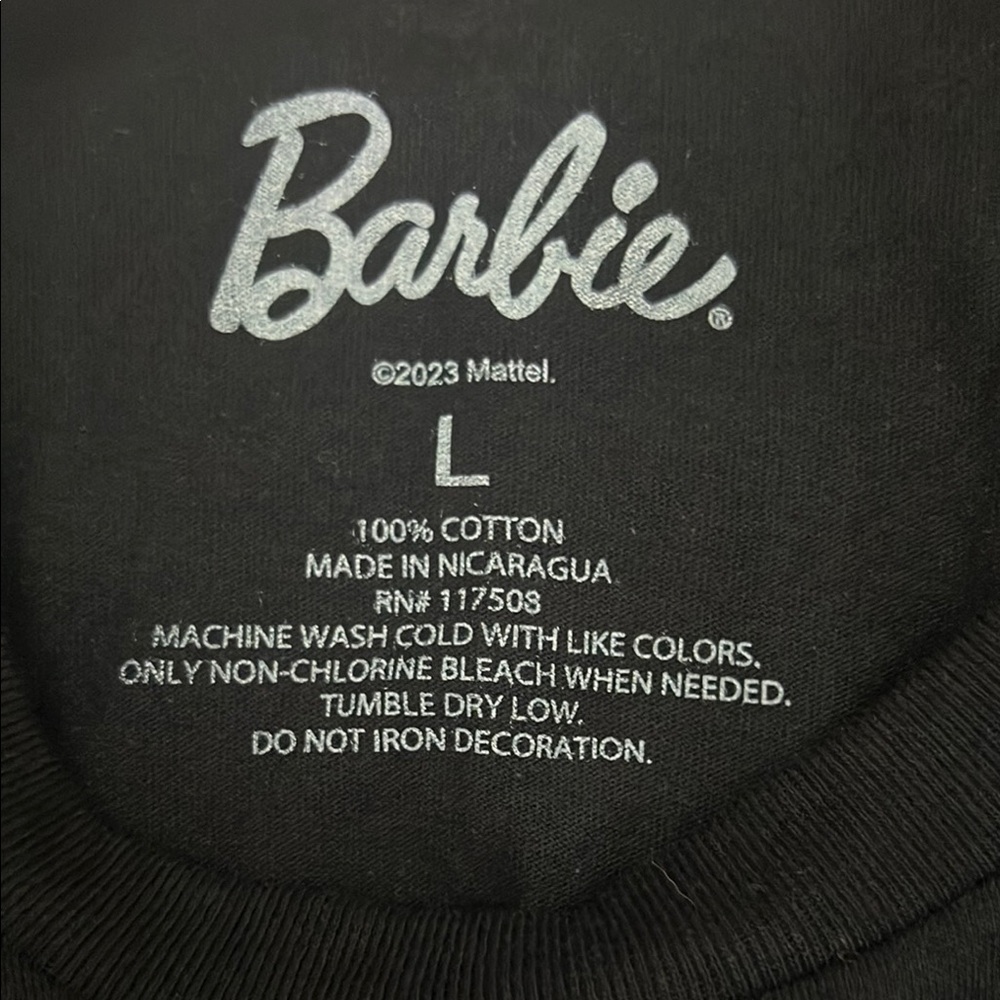 NWT Barbie Black and Pink Short Sleeve Tee T shirt size Large - Picture 2 of 2